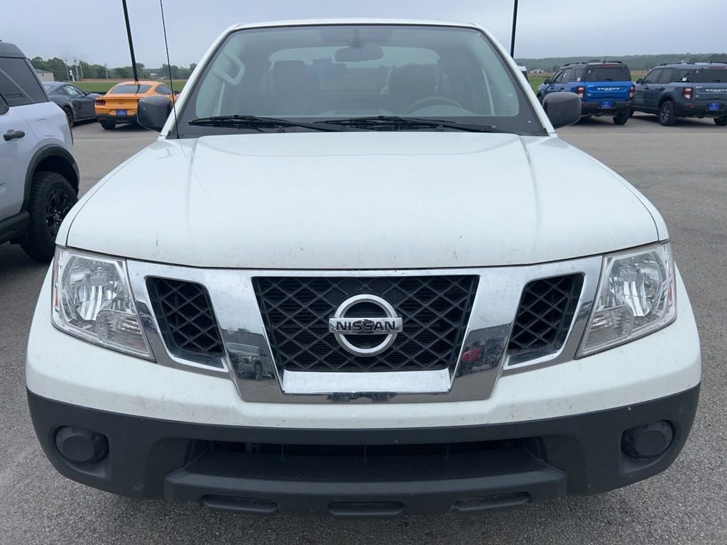 Used 2021 Nissan Frontier S RWD image 2