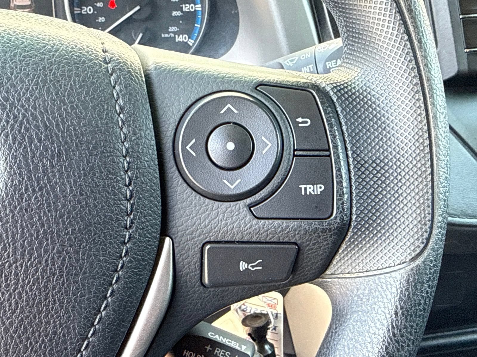 Used 2017 Toyota RAV4 LE FWD image 27