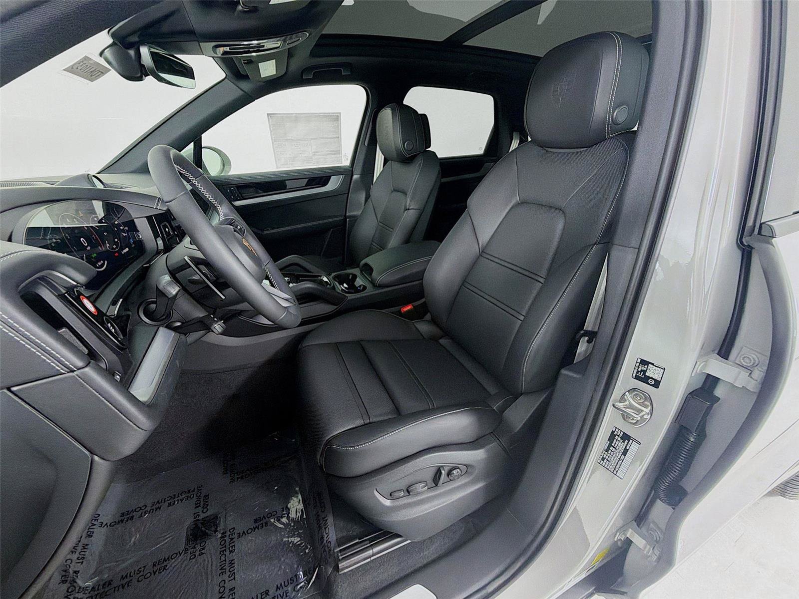 New 2026 Porsche Cayenne E-Hybrid AWD/4WD image 5