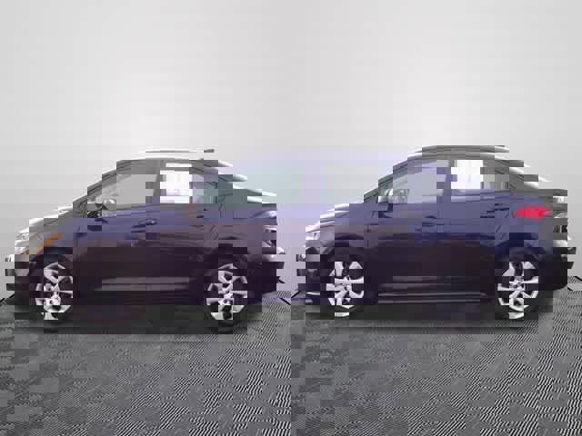 Used 2024 Toyota Corolla LE image 2