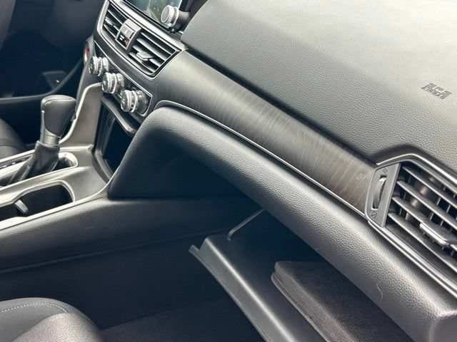 Used 2018 Honda Accord EX image 27