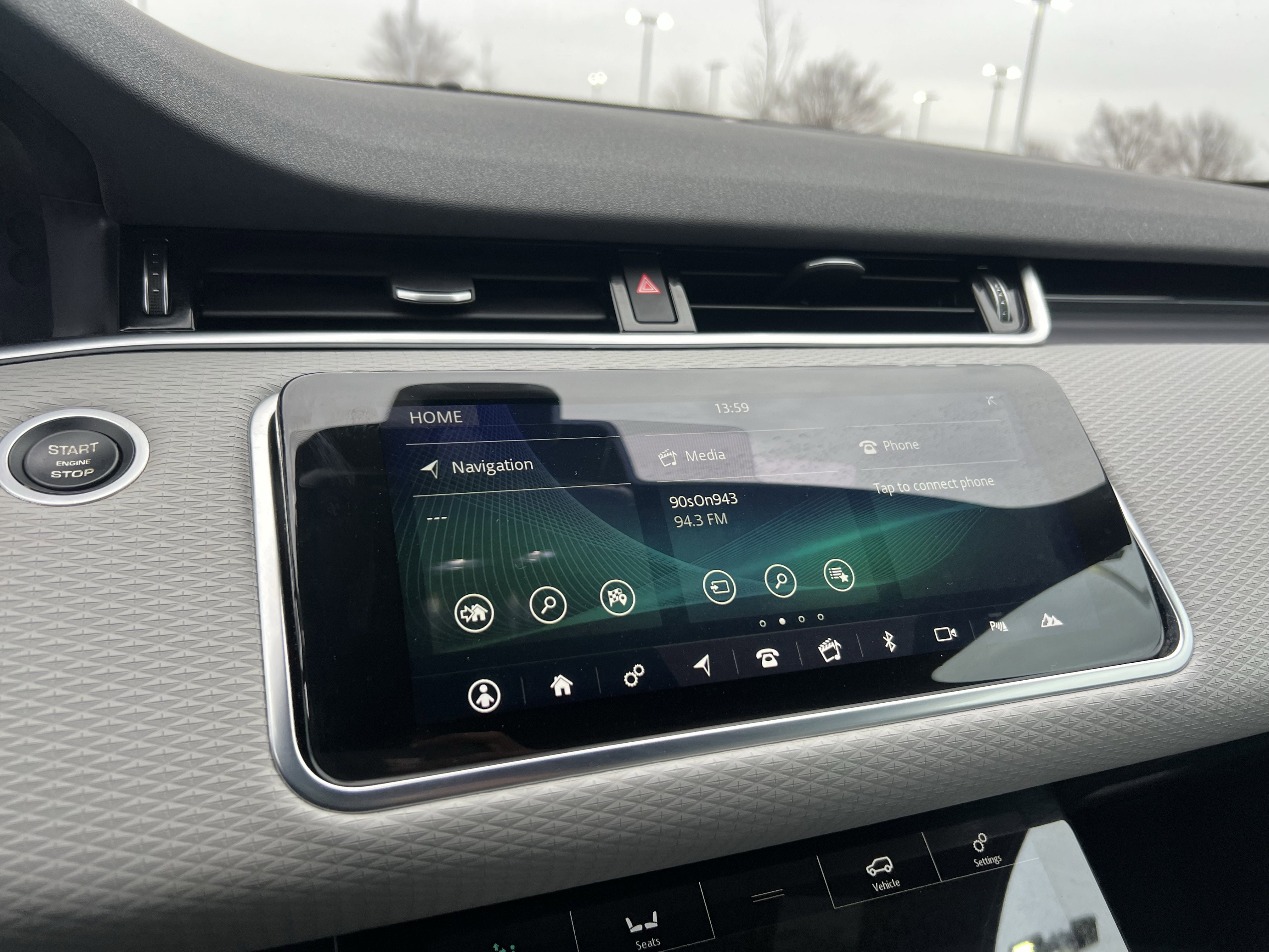 Used 2020 Land Rover Range Rover Evoque S image 25