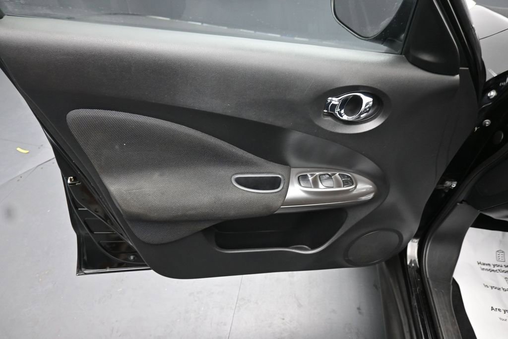 Used 2014 Nissan Juke S FWD image 18