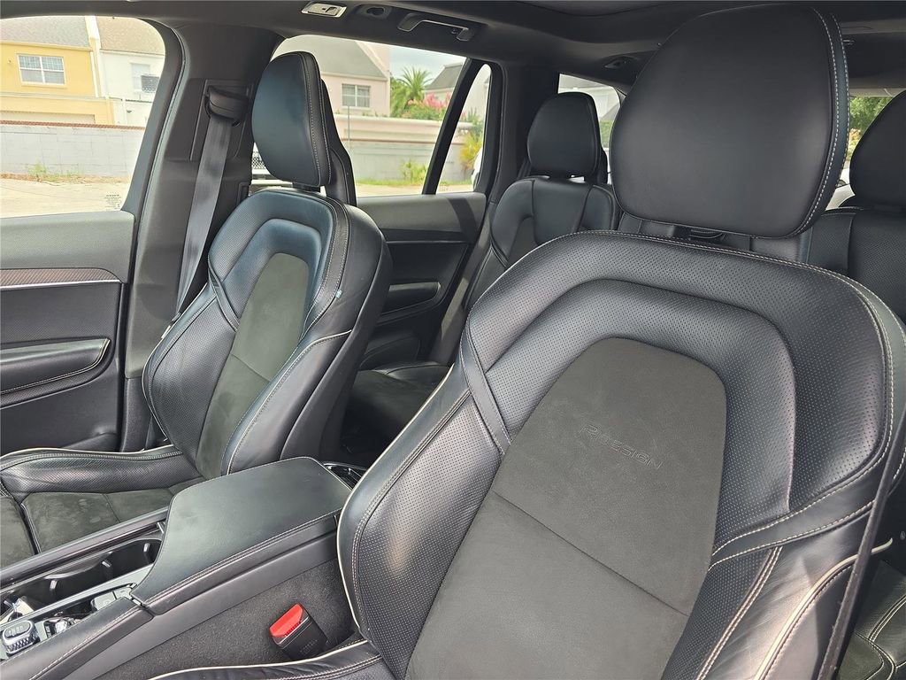 Used 2018 Volvo XC90 T6 R-Design w/ Convenience Package AWD/4WD image 20