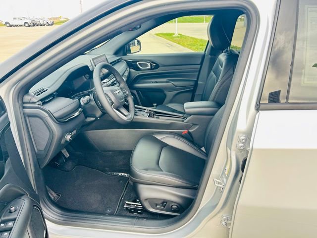 New 2026 Jeep Compass Limited w/ Sun, Sound & Navigation Group image 16