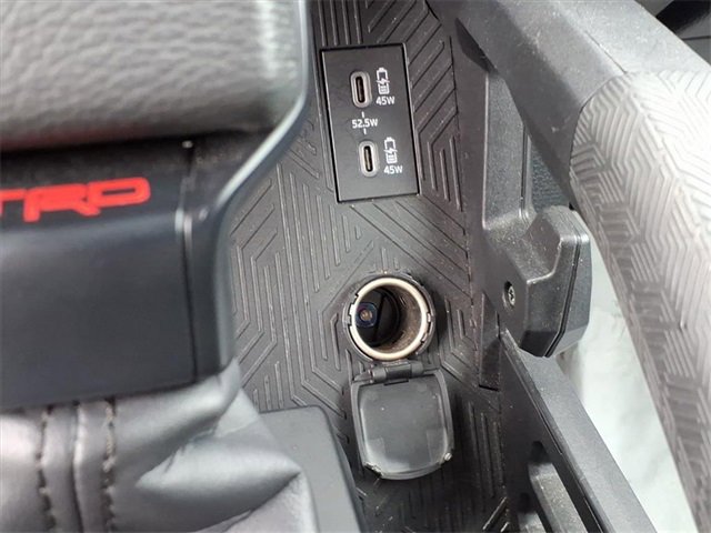 Used 2024 Toyota Tacoma 4x4 Double Cab image 9