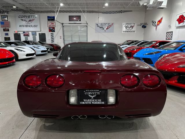 Used 2003 Chevrolet Corvette Coupe w/ Preferred Equipment Group RWD image 27