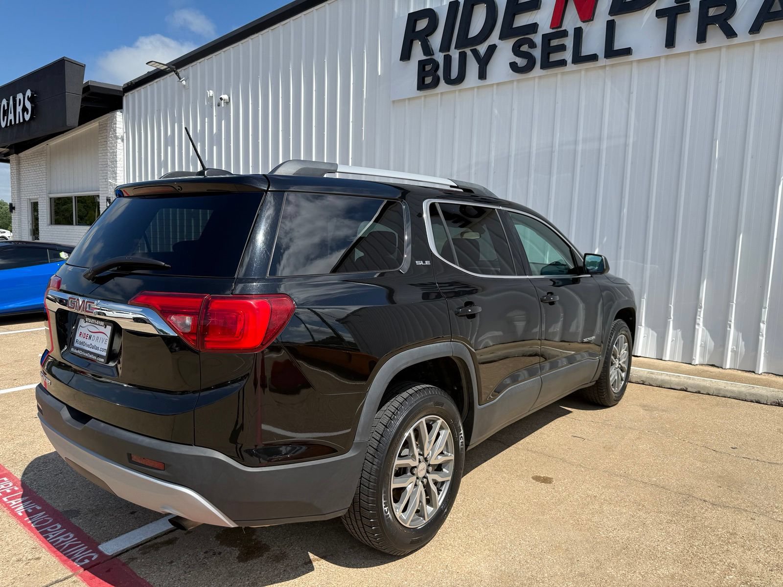 Used 2017 GMC Acadia SLE FWD image 7