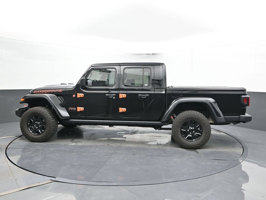 Used 2022 Jeep Gladiator Mojave w/ Cold Weather Group AWD/4WD image 9