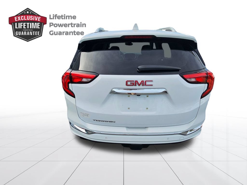 Used 2020 GMC Terrain Denali w/ Denali Premium Package FWD image 8