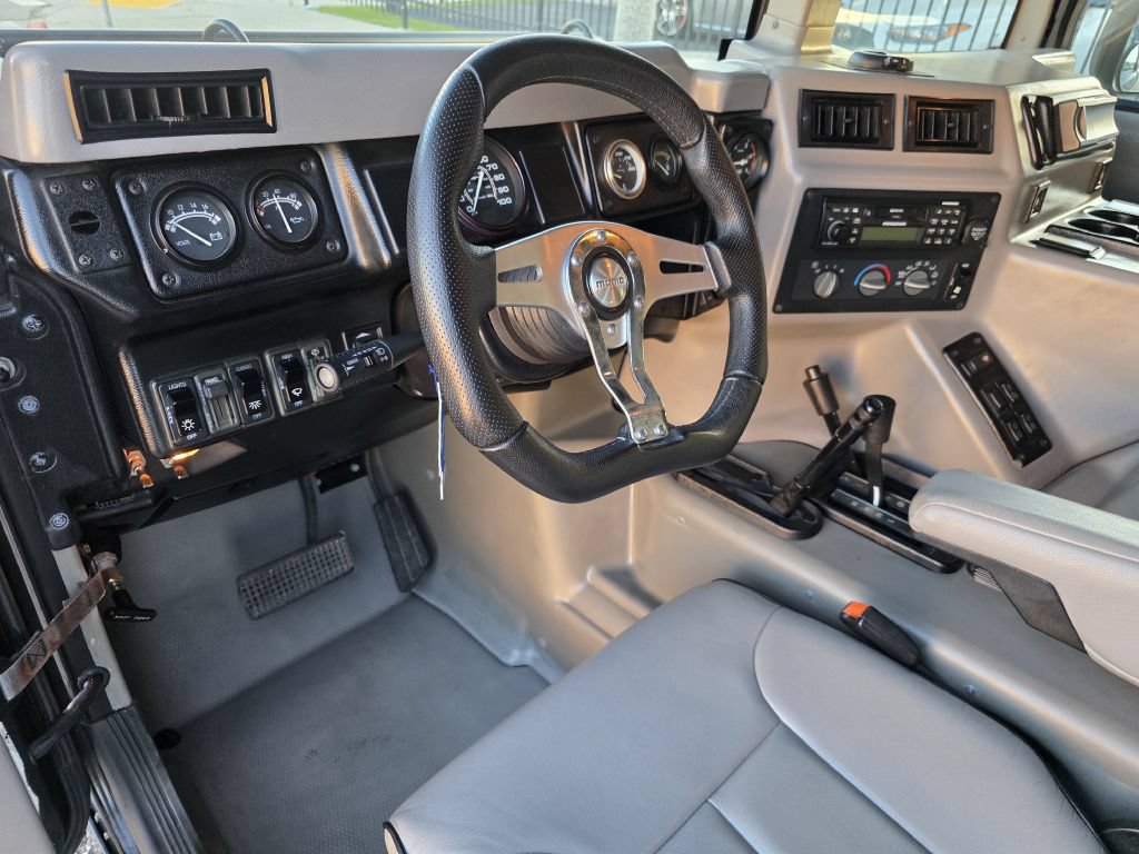 Used 2000 HUMMER H1 4-Door Wagon AWD/4WD image 26