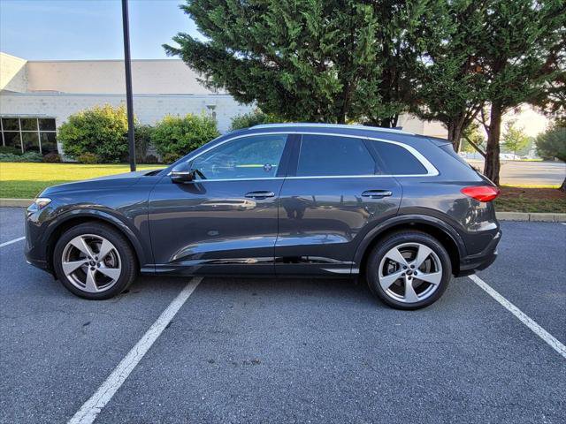 Certified 2025 Audi Q5 Prestige AWD/4WD image 3