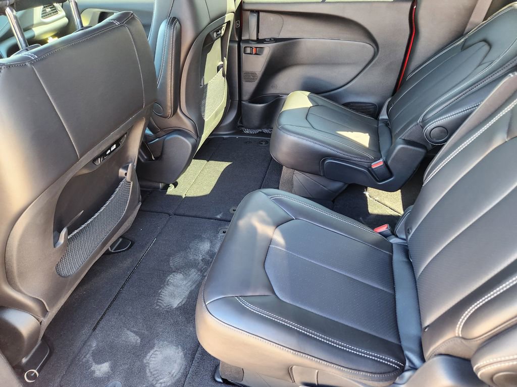 New 2026 Chrysler Pacifica Select w/ S Appearance Package image 20