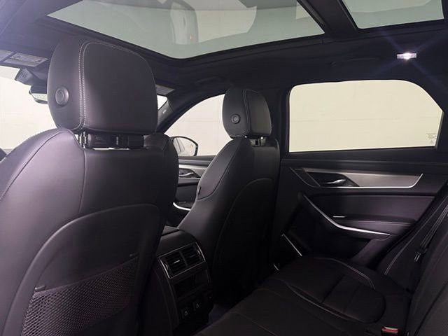 New 2025 Jaguar F-PACE R-Dynamic S image 25
