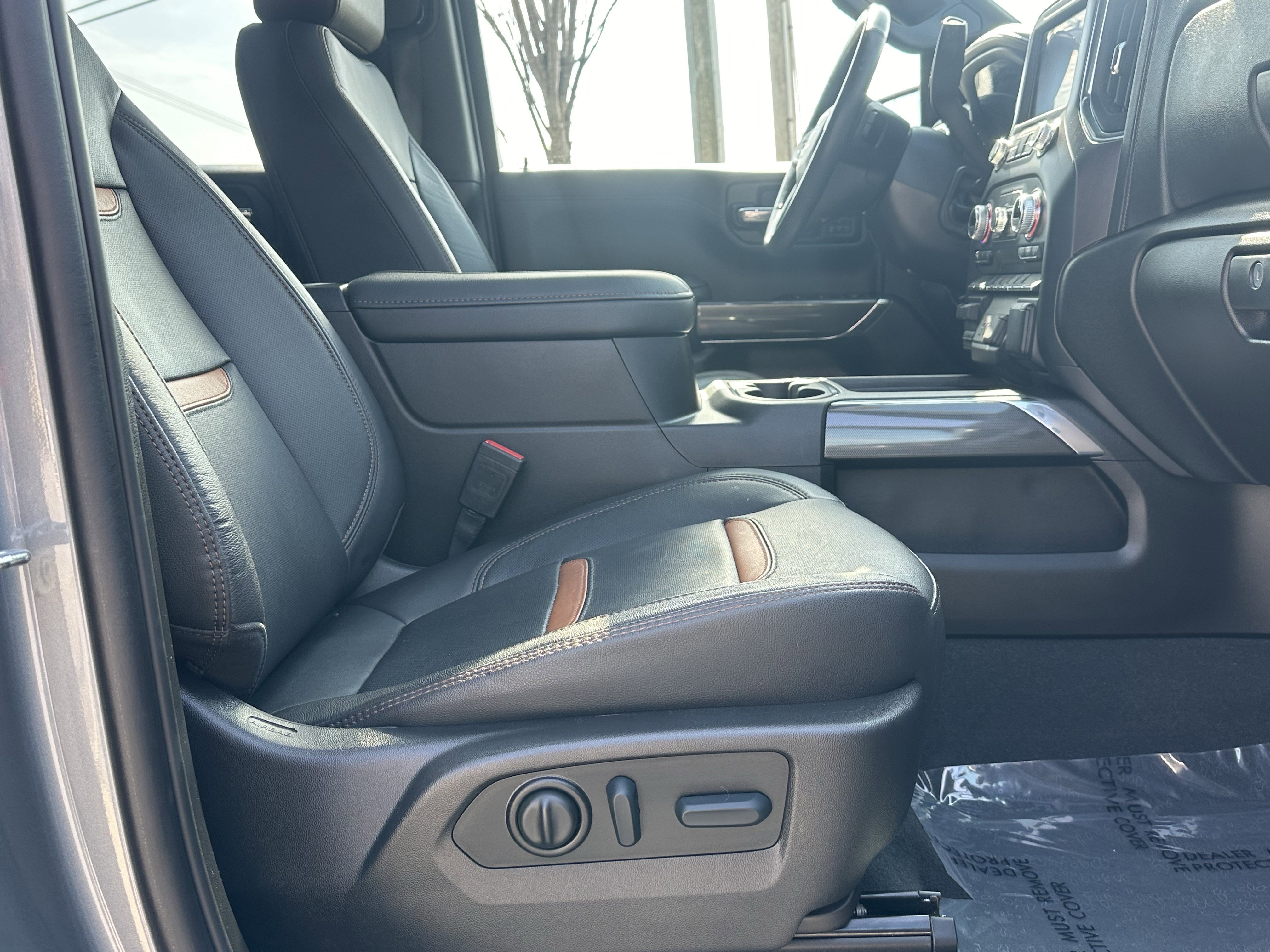 Used 2022 GMC Sierra 1500 AT4 w/ AT4 Preferred Package image 16