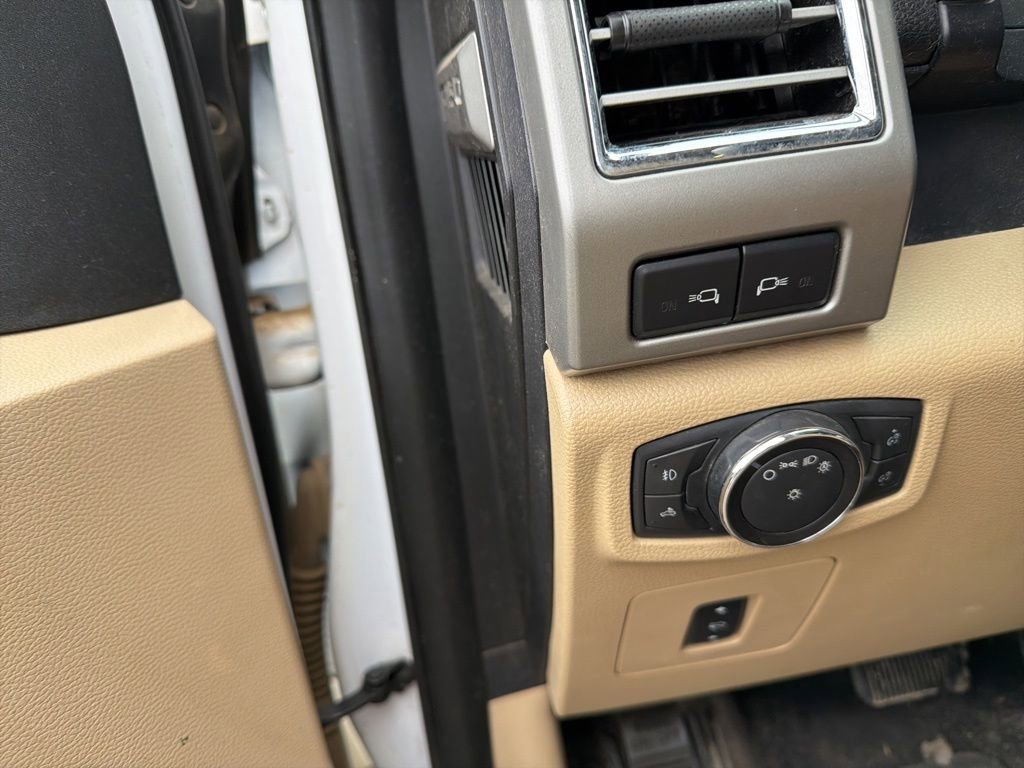 Used 2016 Ford F150 Lariat w/ Equipment Group 502A Luxury image 12