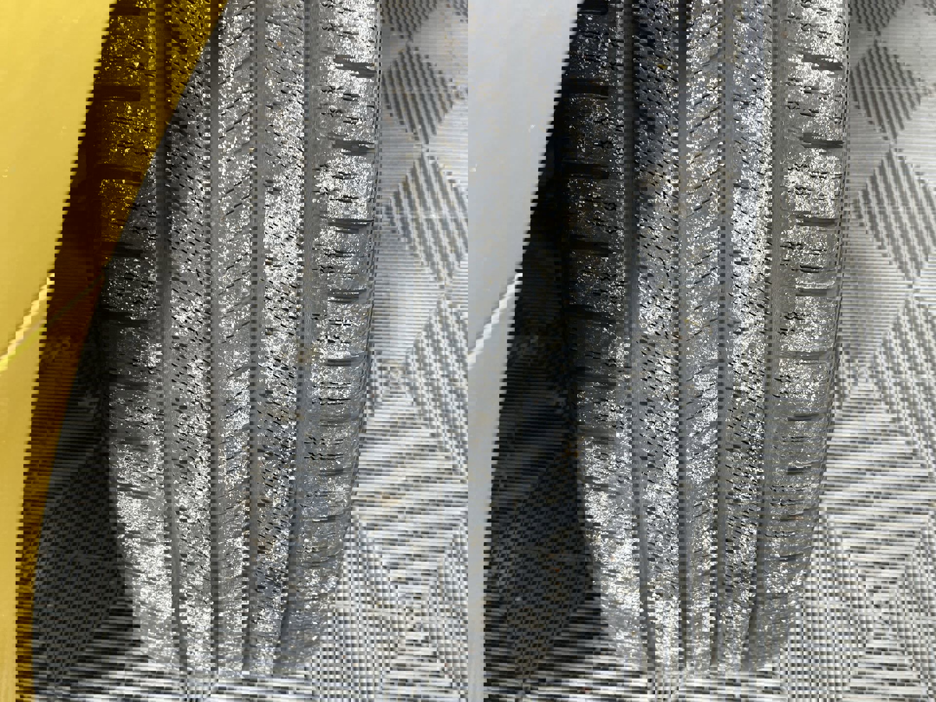 Used 2010 Ford Mustang Coupe image 22