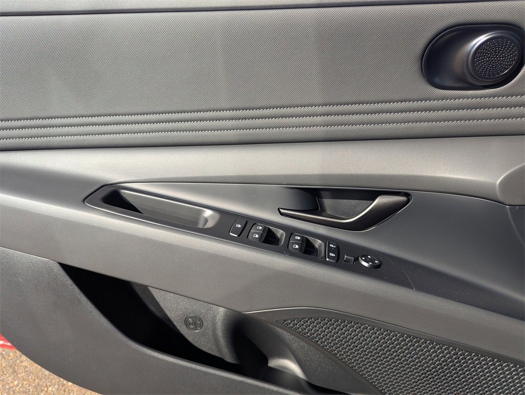 Certified 2026 Hyundai Elantra Sport image 17