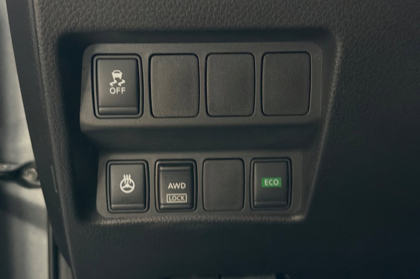 Used 2018 Nissan Rogue Sport SL image 37