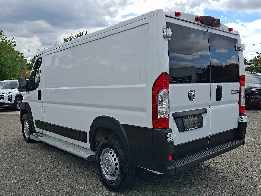 Used 2025 RAM ProMaster 2500 w/ U-Haul Equipment Group FWD image 4
