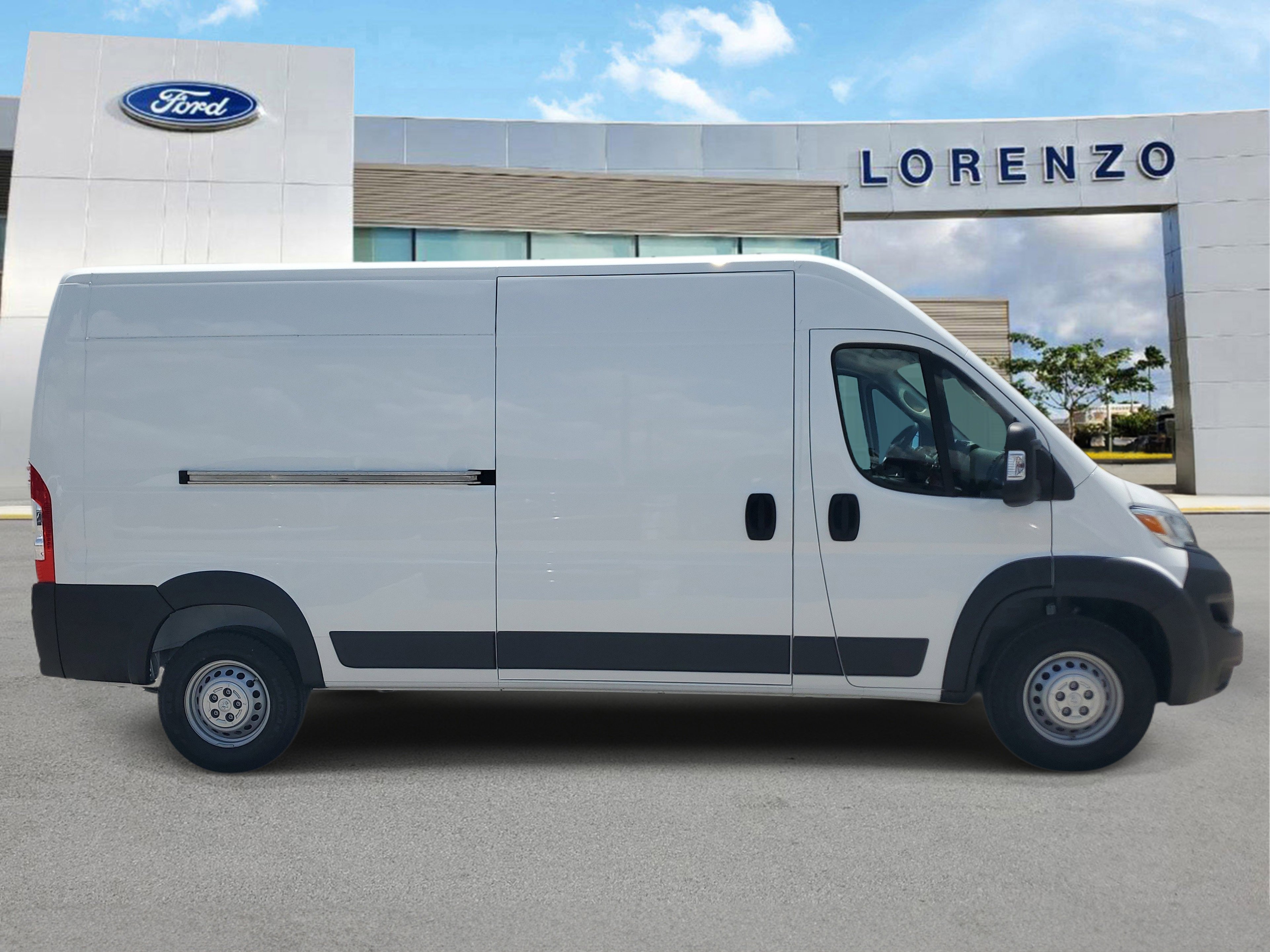 Used 2025 RAM ProMaster 2500 FWD image 4