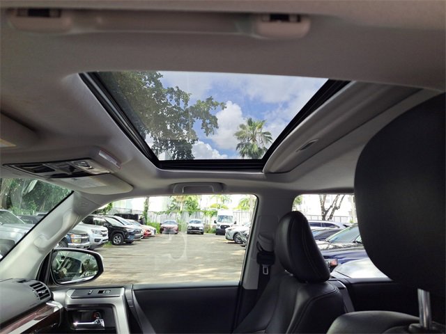 Used 2023 Toyota 4Runner Limited image 15