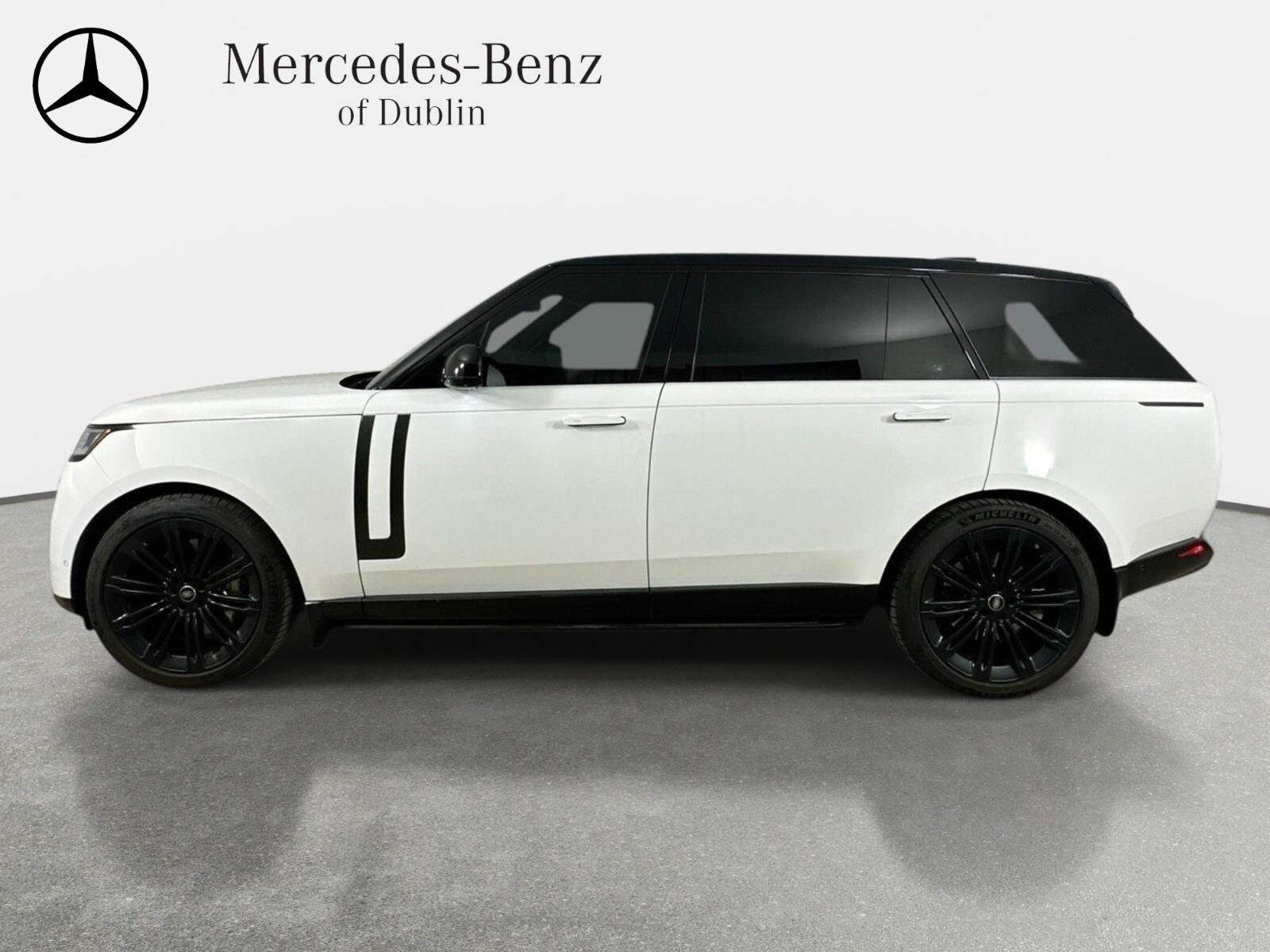 Used 2023 Land Rover Range Rover Long Wheelbase SE AWD/4WD image 5