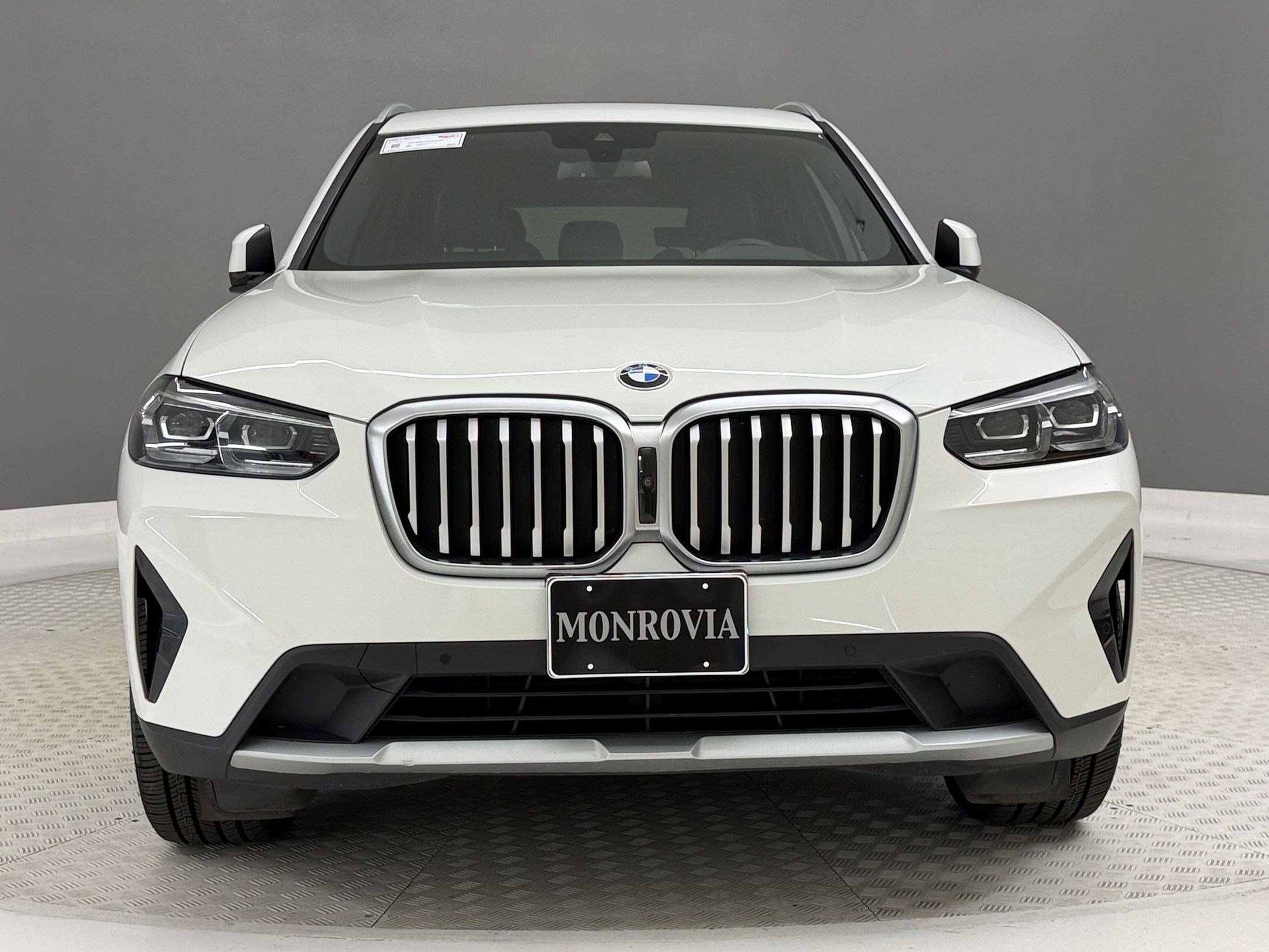 Used 2024 BMW X3 sDrive30i w/ Convenience Package RWD image 6
