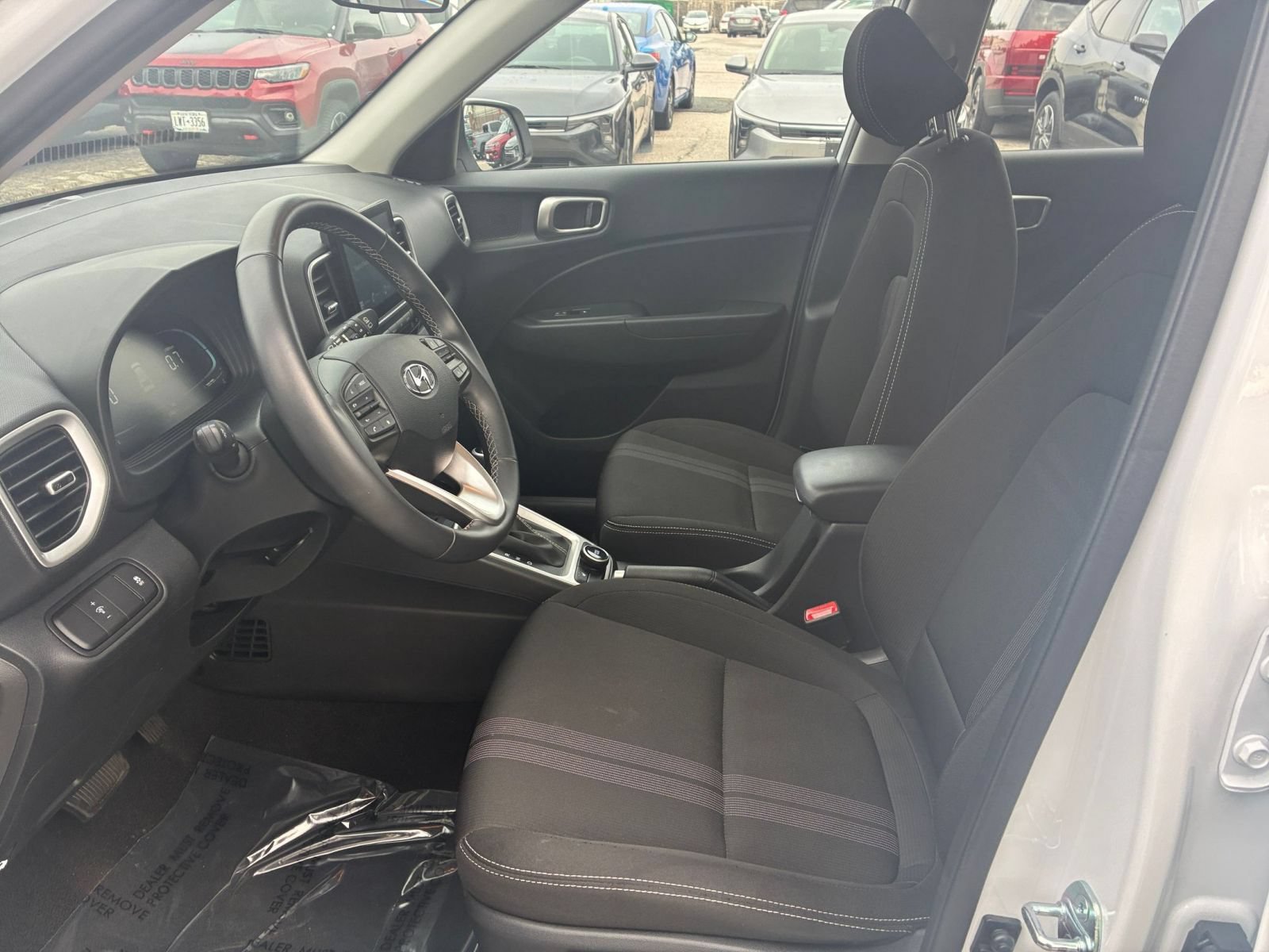 Used 2026 Hyundai Venue SEL FWD image 22
