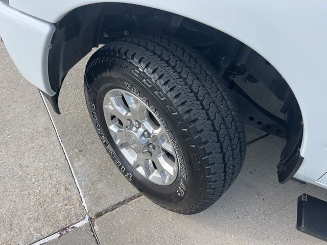 Used 2024 RAM 2500 Laramie w/ Safety Group AWD/4WD image 31