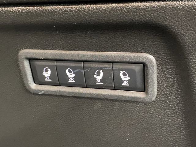 Used 2023 Jeep Wagoneer L Series III w/ Preferred Equipment Group image 17