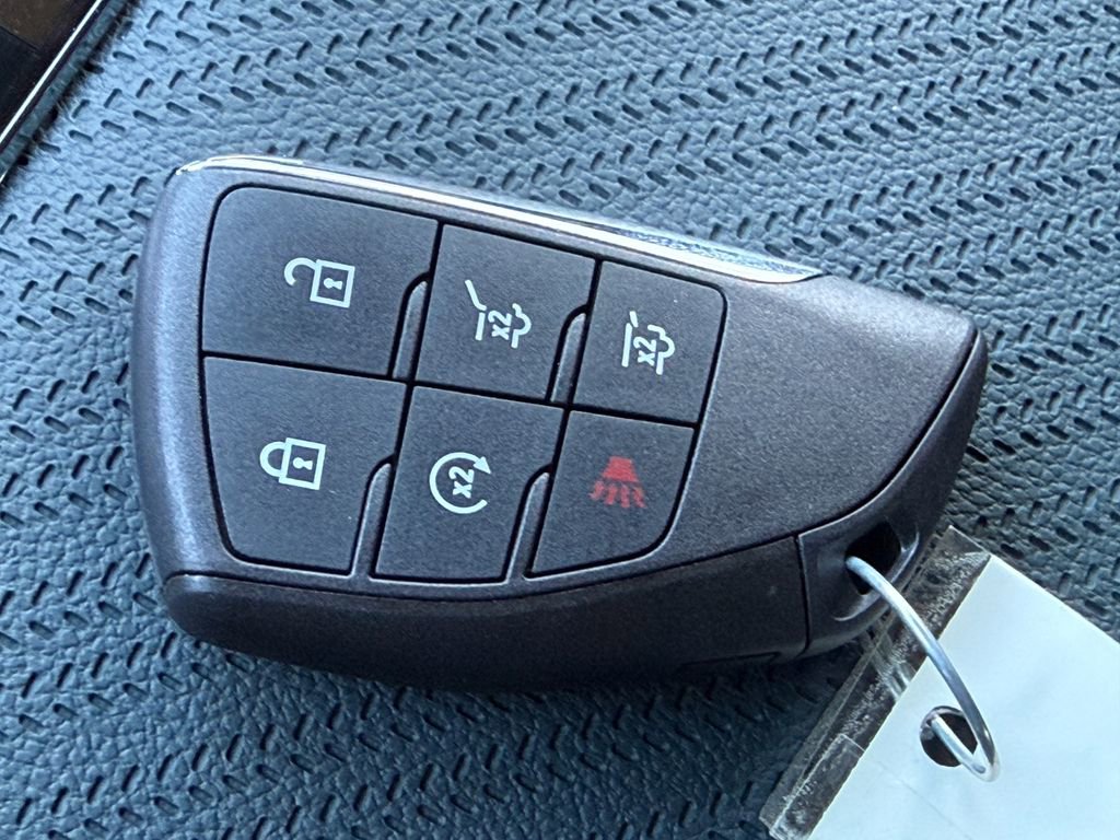 New 2026 GMC Yukon AT4 image 35