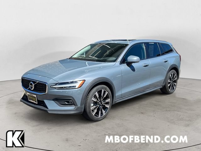 Used 2022 Volvo V60 T5 Cross Country w/ Advanced Package