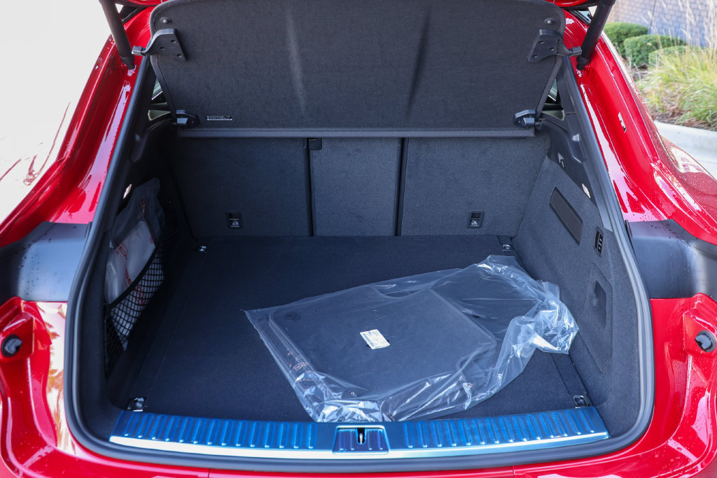 New 2026 Porsche Cayenne GTS AWD/4WD image 39