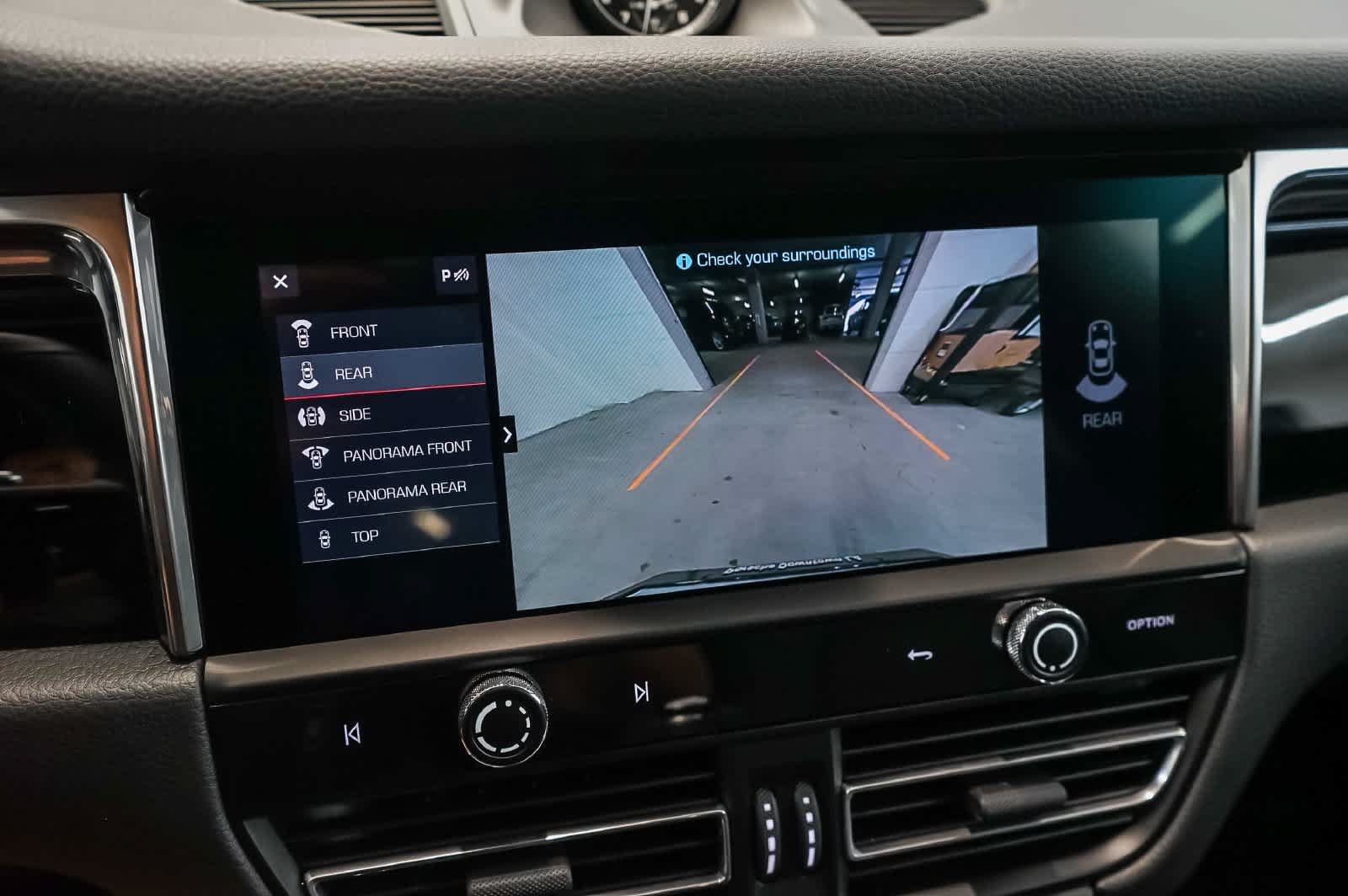 Certified 2026 Porsche Macan AWD/4WD image 29