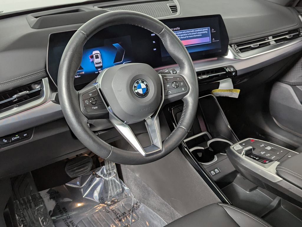 Used 2025 BMW X1 xDrive28i w/ Technology Package AWD/4WD image 17