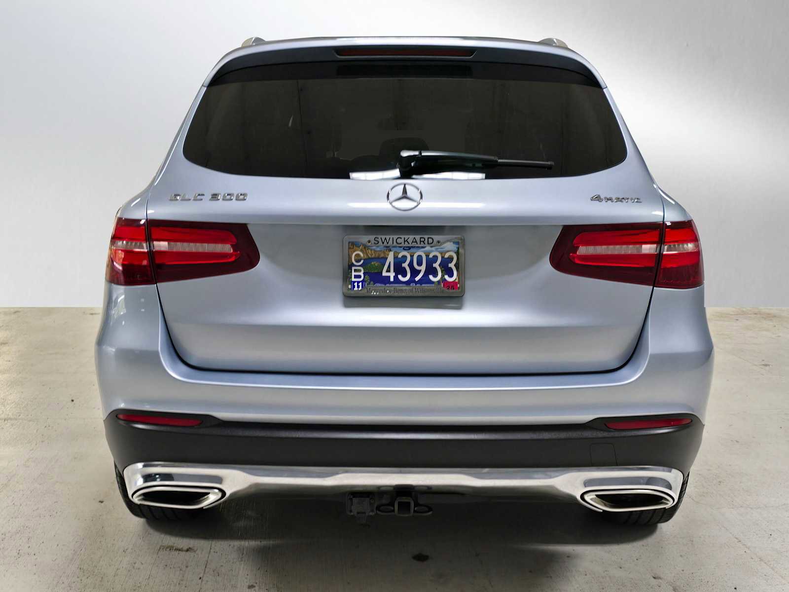 Used 2017 Mercedes-Benz GLC 300 4MATIC image 4