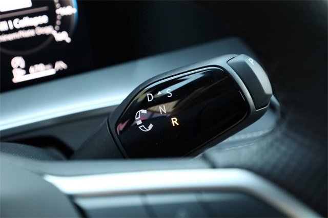 New 2026 Volkswagen Tiguan SE R-Line image 16