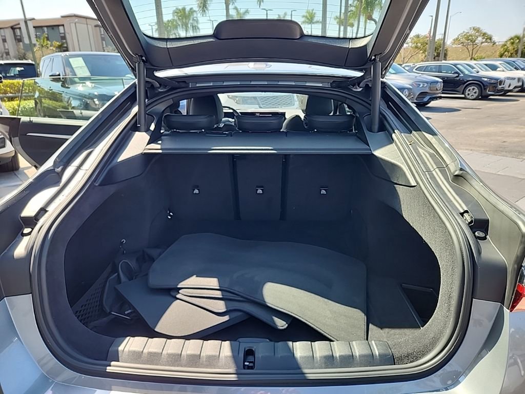 Used 2024 BMW i4 eDrive40 image 20