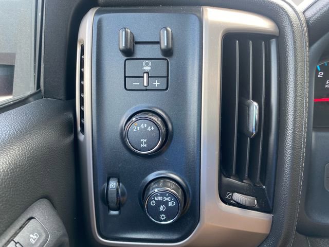 Used 2019 GMC Sierra 2500 Denali w/ Duramax Plus Package AWD/4WD image 19