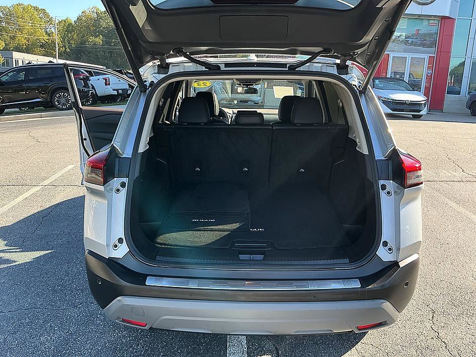 Certified 2023 Nissan Rogue SV w/ SV Premium B Package AWD/4WD image 27