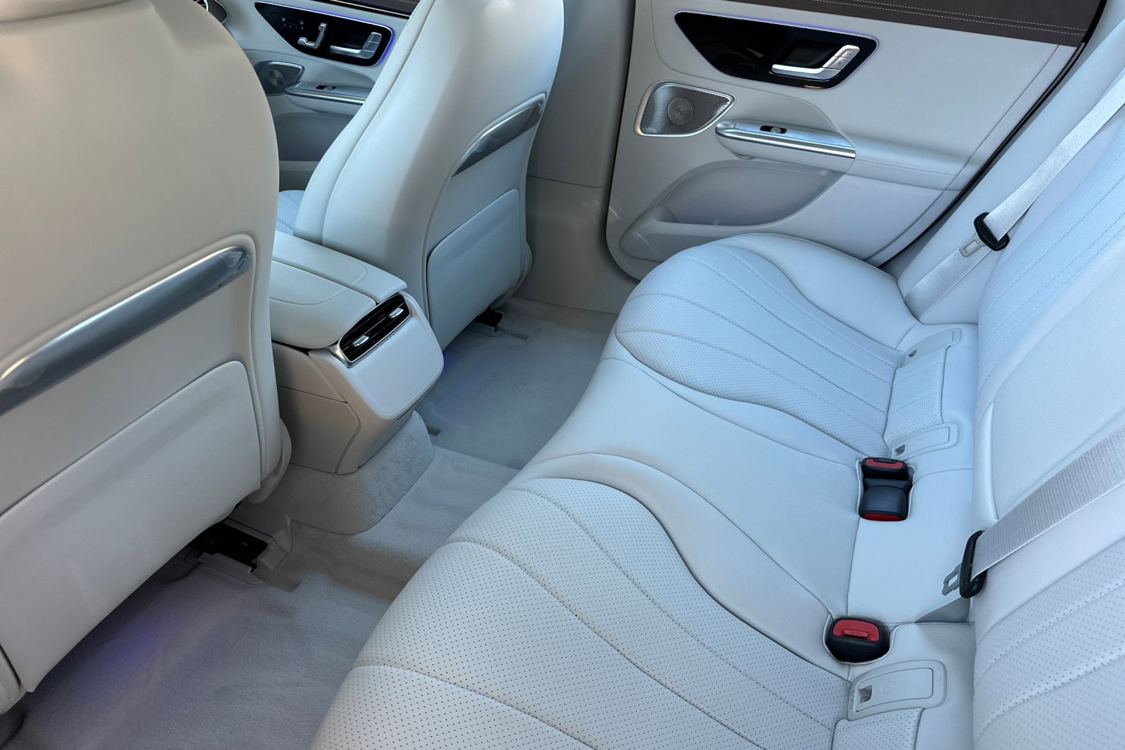 New 2025 Mercedes-Benz EQE 350+ 4MATIC Sedan image 21