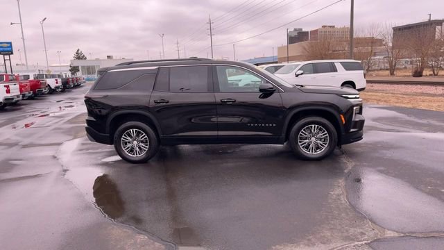 Certified 2025 Chevrolet Traverse LT w/ Driver Confidence Package image 9
