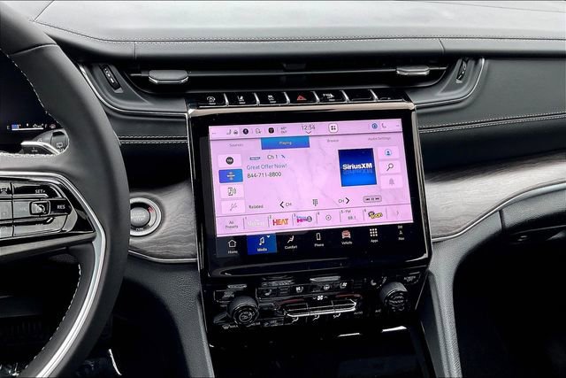 New 2025 Jeep Grand Cherokee L Overland image 8