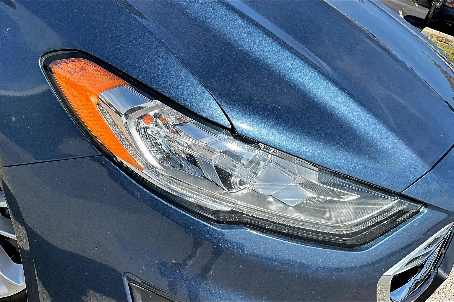 Used 2019 Ford Fusion SE image 27