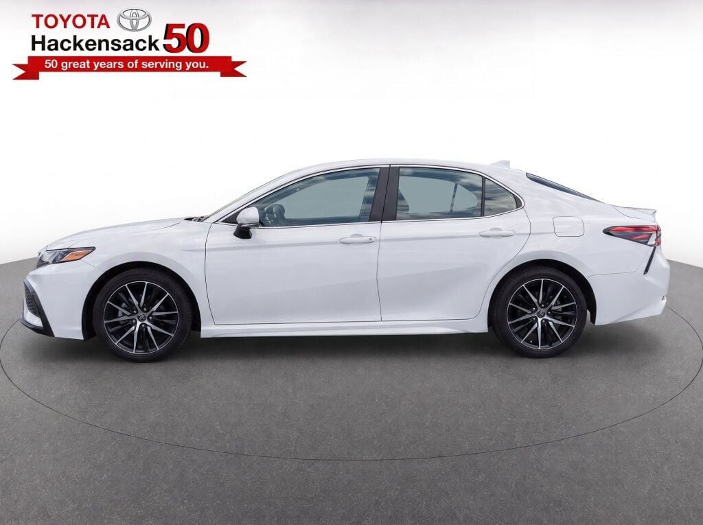 Certified 2024 Toyota Camry SE AWD/4WD image 38