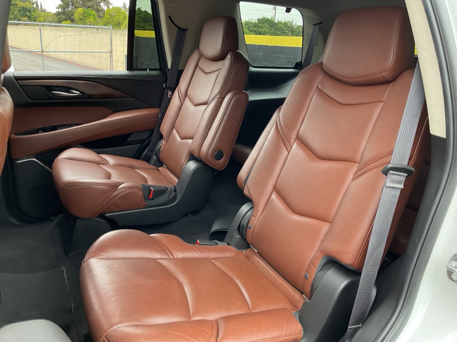 Used 2017 Cadillac Escalade Premium Luxury RWD image 19