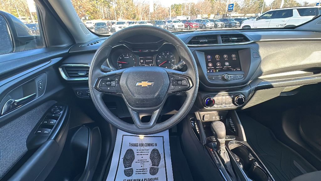 Used 2023 Chevrolet TrailBlazer LT image 17