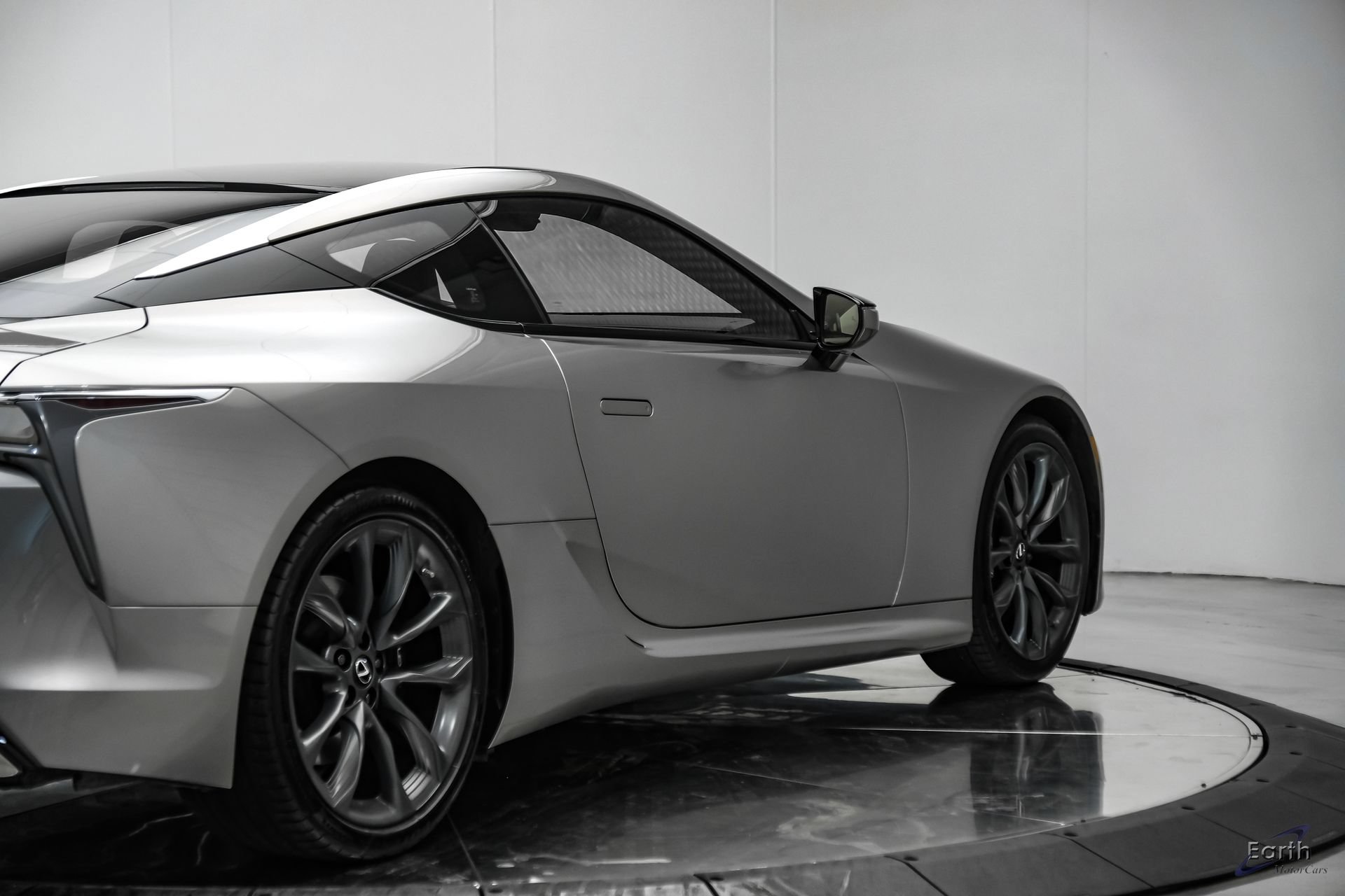 Used 2018 Lexus LC 500 Coupe w/ Performance Package RWD image 19
