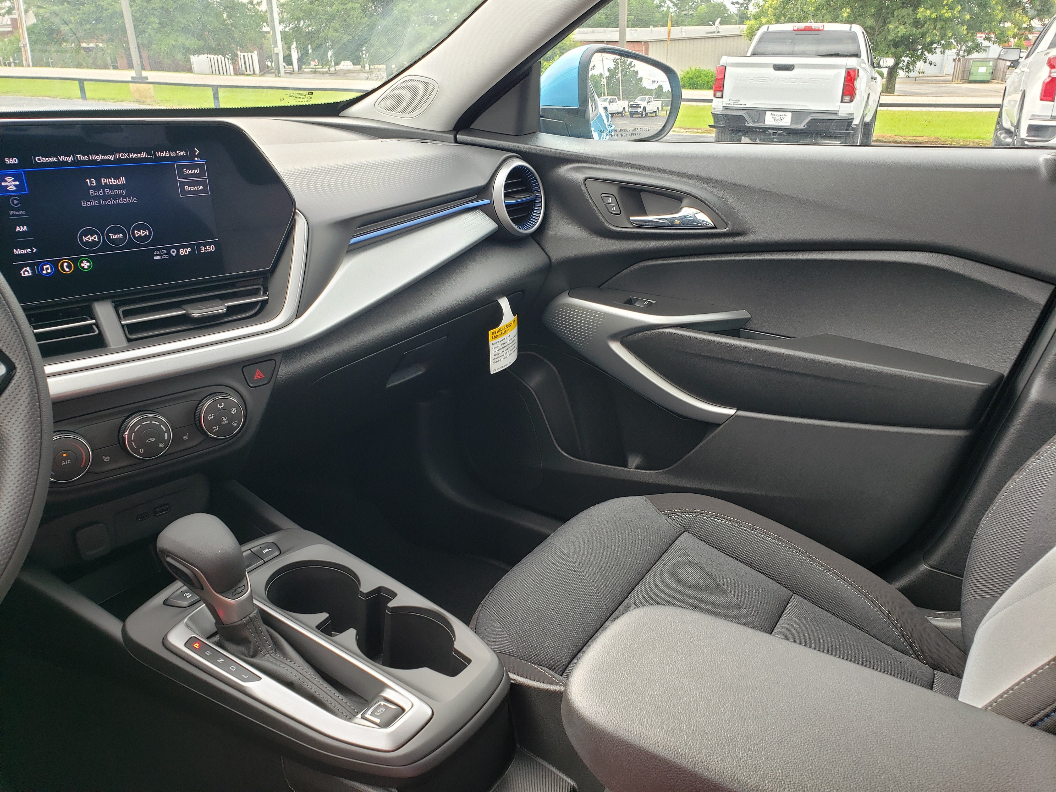 New 2026 Chevrolet Trax LS w/ LS Convenience Package FWD image 21